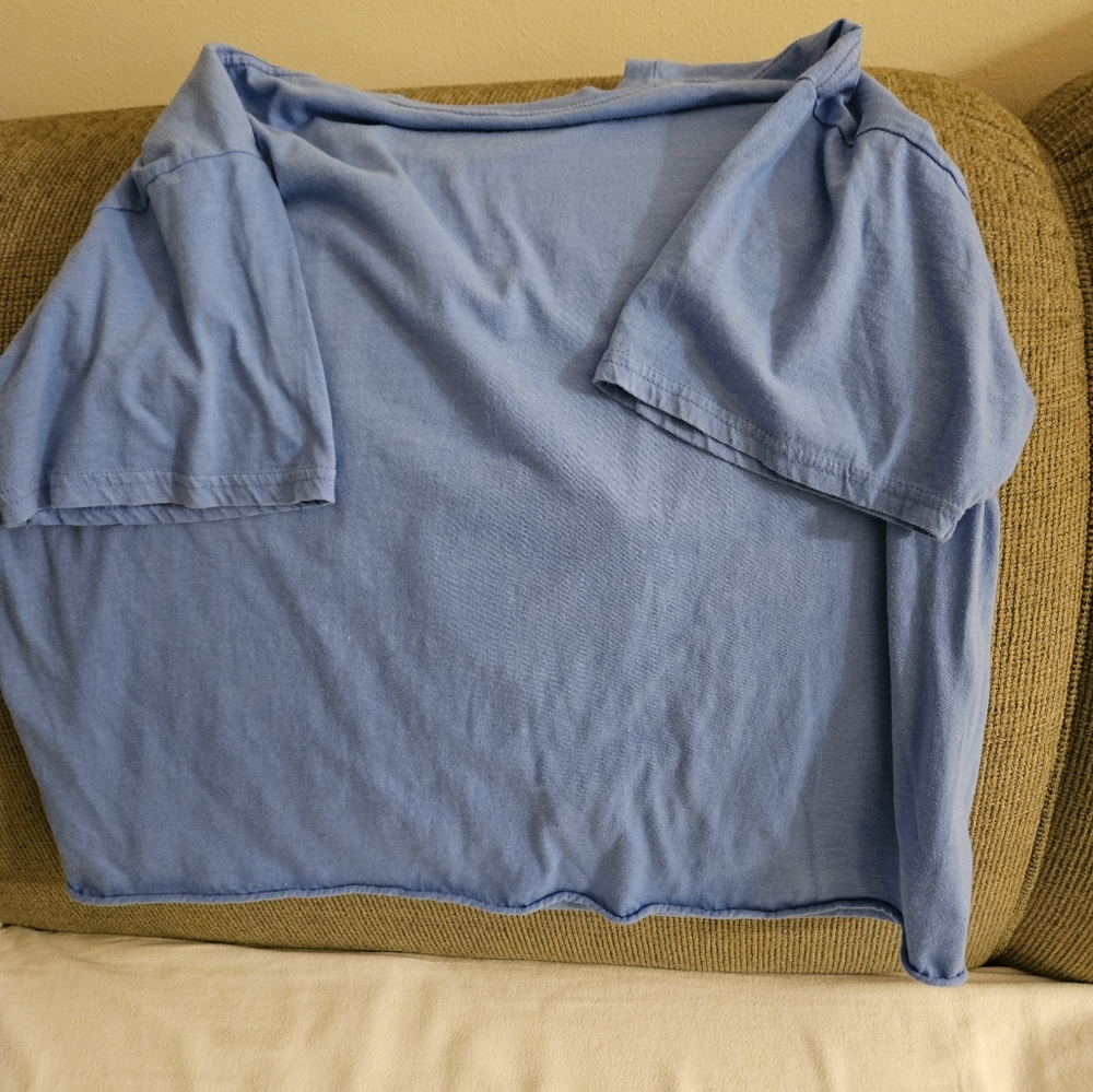 Ladies tee - Picture 3 of 3